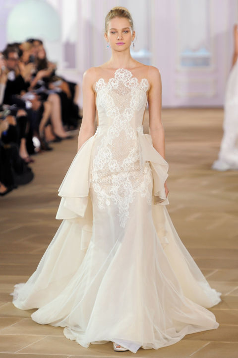 30 legelbűvölőbb menyasszonyi ruha a divathetekről -  -  - esküvő, esküvői ruha, menyasszonyi ruha, tavasz/nyár 2017, 