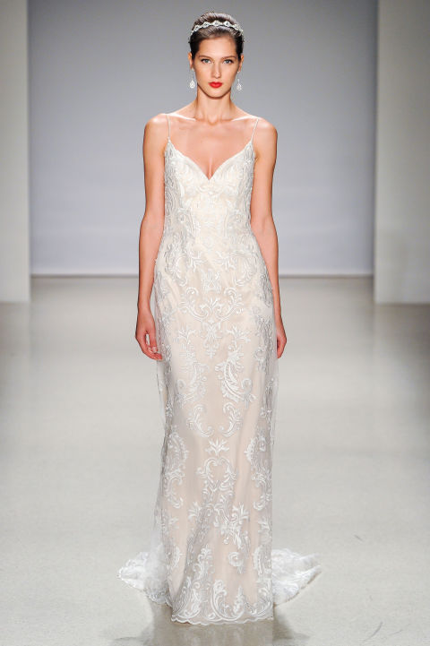 30 legelbűvölőbb menyasszonyi ruha a divathetekről -  -  - esküvő, esküvői ruha, menyasszonyi ruha, tavasz/nyár 2017, 