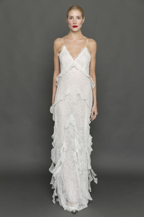 30 legelbűvölőbb menyasszonyi ruha a divathetekről -  -  - esküvő, esküvői ruha, menyasszonyi ruha, tavasz/nyár 2017, 