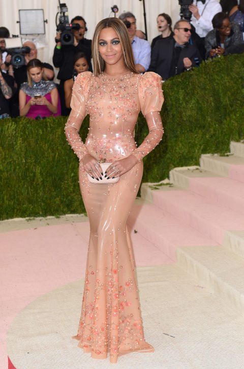 A 2016-os év legmeghökkentőbb vörös szőnyeges bevonulásai -  -  - celebrity, red carpet, stílus, vörös szőnyeg, 