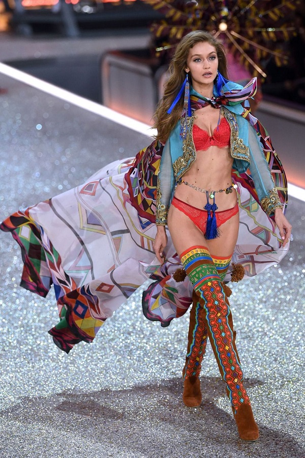 Angyalok Párizsban - Ilyen volt a 2016-os Victoria's Secret Show -  -  - angel army, lingerie, victoria%27s secret, victorias secret 2016, vs fashion, 