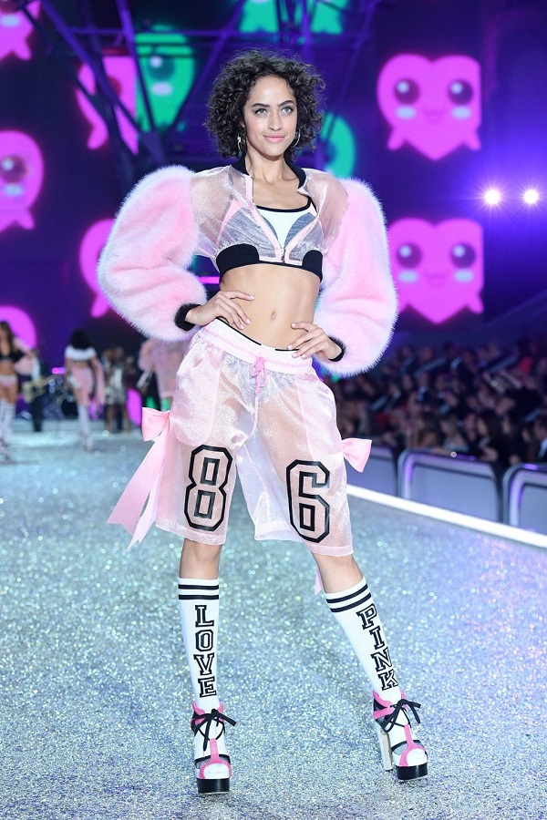 Angyalok Párizsban - Ilyen volt a 2016-os Victoria's Secret Show -  -  - angel army, lingerie, victoria%27s secret, victorias secret 2016, vs fashion, 
