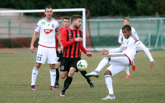 Bombameglepetés -  a Budafok kiejtette a Videotont a Magyar kupából -  -  - budafok, budafok videoton, labdarúgás, magyar kupa, videoton, 