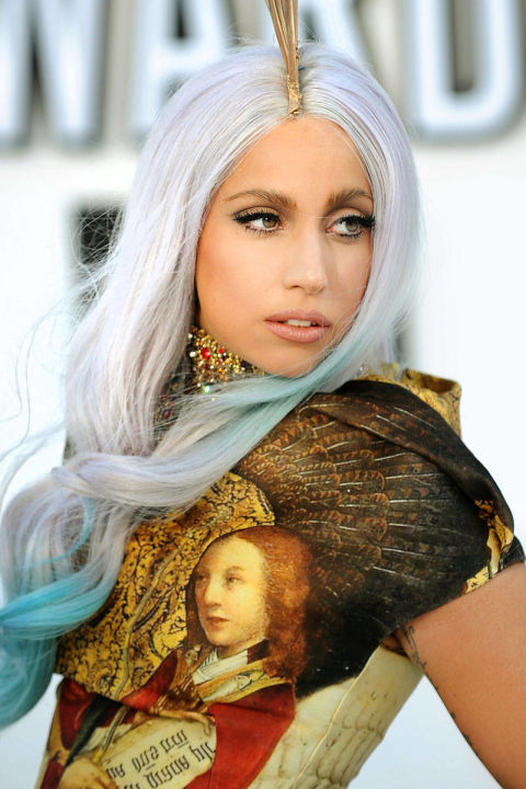 Soha ne hagyd, hogy bárki a világon azt mondja, hogy nem lehetsz az, aki lenni akarsz - Lady Gaga stílusalbum -  -  - Lady Gaga, stílus, 