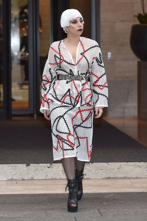 Soha ne hagyd, hogy bárki a világon azt mondja, hogy nem lehetsz az, aki lenni akarsz - Lady Gaga stílusalbum -  -  - Lady Gaga, stílus, 