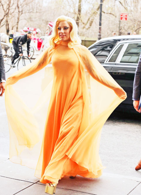 Soha ne hagyd, hogy bárki a világon azt mondja, hogy nem lehetsz az, aki lenni akarsz - Lady Gaga stílusalbum -  -  - Lady Gaga, stílus, 