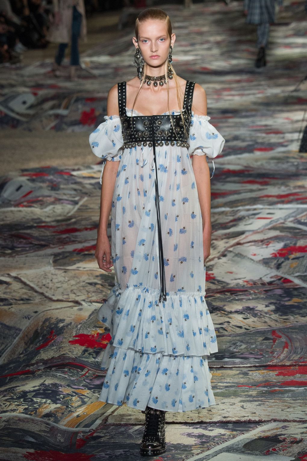 Jönnek a szirmok! - Nagy tavaszi virágos trend mutató a következő szezonra -  -  - stílus, tavasz/nyár2017, 