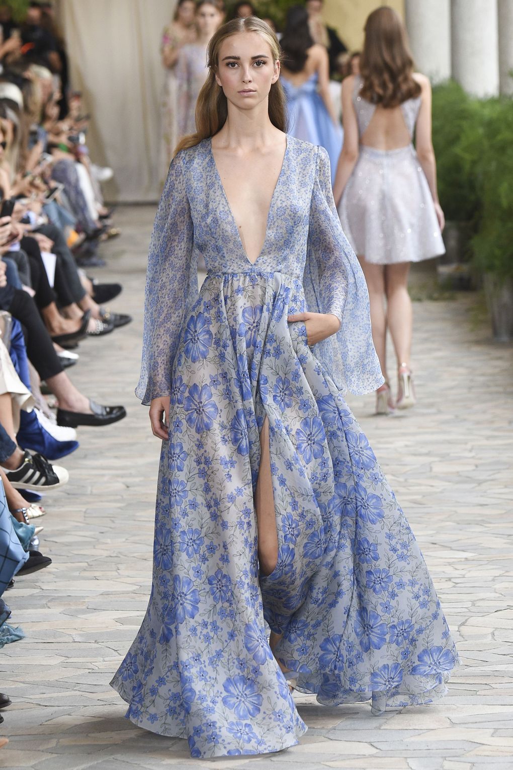 Jönnek a szirmok! - Nagy tavaszi virágos trend mutató a következő szezonra -  -  - stílus, tavasz/nyár2017, 