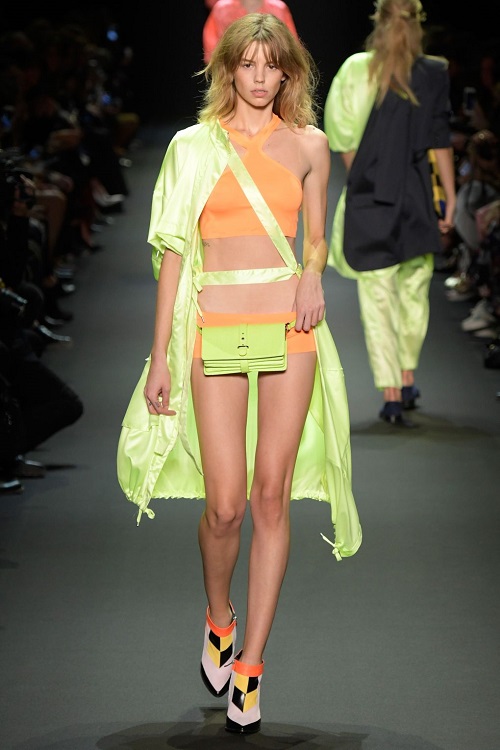 Ezek lesznek az idei tavasz trendszínei az öltözködésben -  -  - stílus, színek, tavasz/nyár, 