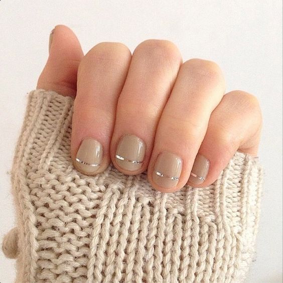 Top20: minimál köröm minták a hétköznapokra -  -  - inspiráció, köröm, körömlakk, minimál, minta, trendek, 