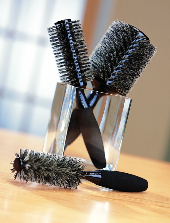 A tökéletes hajformázás nyomában – erre figyelj, amikor beszárítod a hajad! -  -  - hajápolás, hajformázás, hajkefe, hajszárítás, körkefe, 