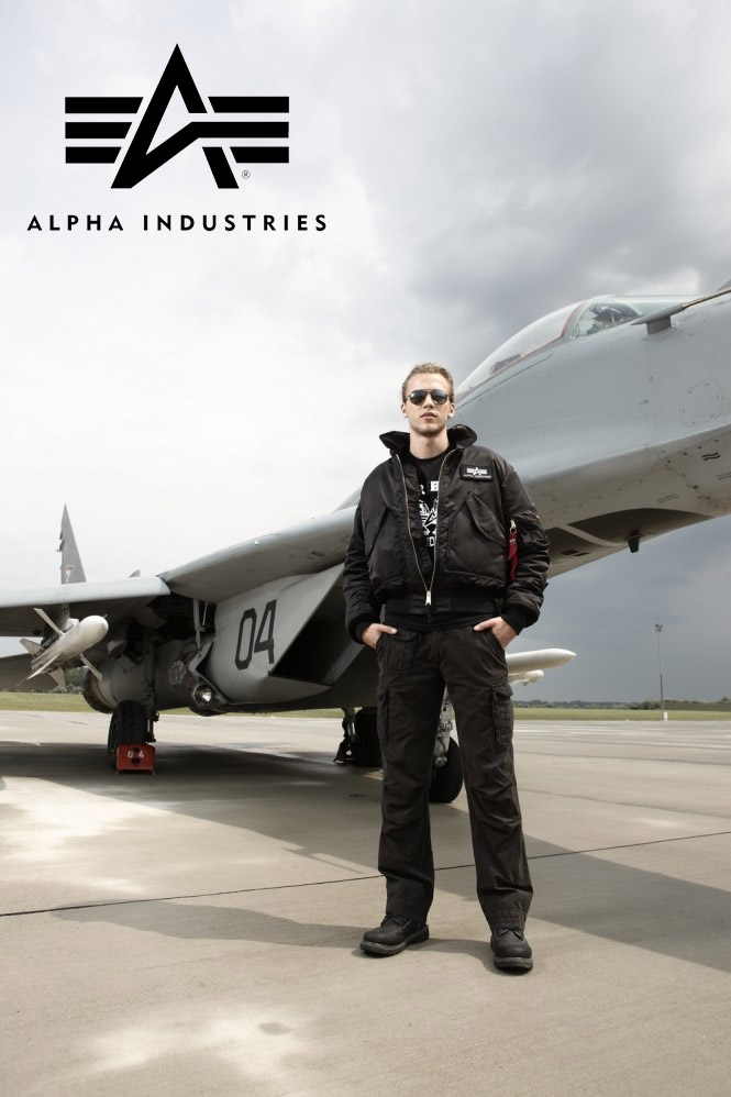 Air Force Fashion - Divathírek -  - Alpha, Alpha Industries, Horváth Zsuzsanna, Maklári Tót Attila, Mali Ildikó, Zsófi Dávid,