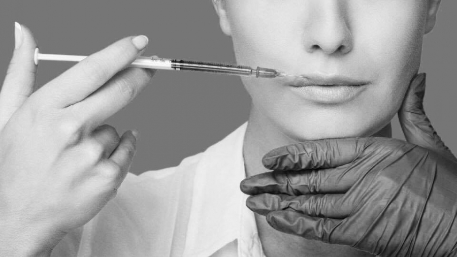 Énkép elvitelre? -  -  - elfogadás, énkép, megfelelés, önértékelés, plasztikai műtét,