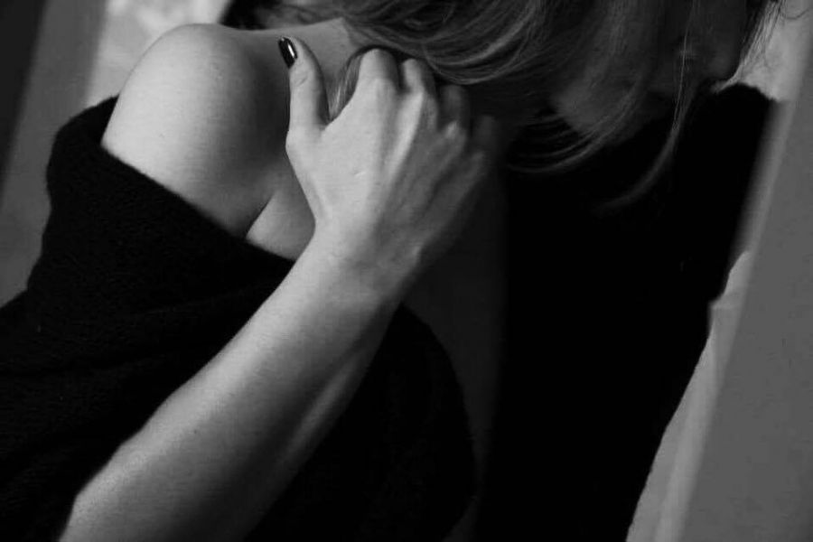 Csak egy rúzsfolt az inge gallérján -  -  - érzelmek, érzelmek szerelem, hűtlenség, kapcsolat, lélekhangok, megcsalás, szenvedély, szeretni, 