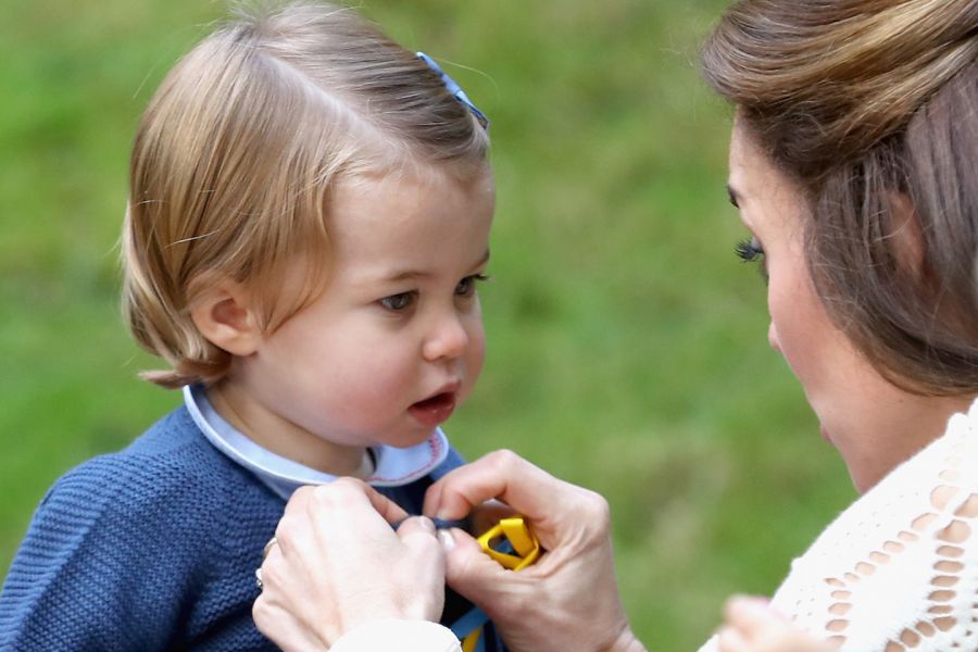 10 tündéri fotó a ma két éves Charlotte hercegnőről -  -  - Charlotte hercegnő, Nagy-Britannia, születésnap, William és Kate, 