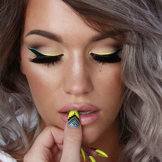 Top10 smink tipp: színes szemhéjtus minden mennyiségben -  -  - smink, szemhéjtus, színek, színes, tus, 