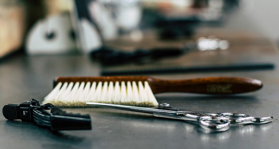 Interjú Hornyák Dáviddal, a REDS férfifodrászat megálmodójával - Interjúk -  - férfifodrászat, hornyák dávid, Reds, 