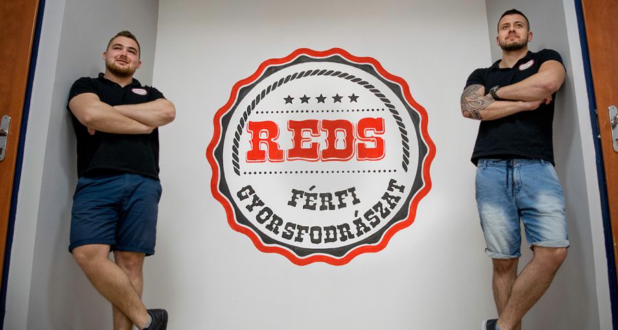 Interjú Hornyák Dáviddal, a REDS férfifodrászat megálmodójával - Interjúk -  - férfifodrászat, hornyák dávid, Reds, 