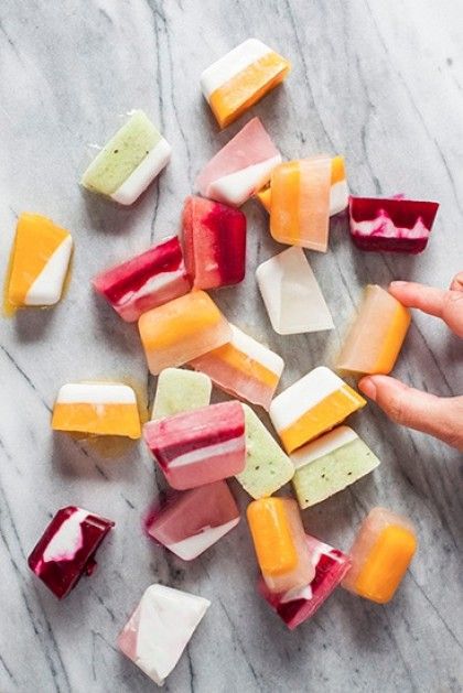 Szép és finom jégkockák, amelyek bármilyen nyári italt feldobnak -  -  - frissítő, gyümölcsök, ital, jégkocka, nyár, 