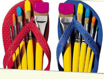 55 éves a világ első számú tangapapucsa - Divathírek -  - flip flop, strandpapucs,