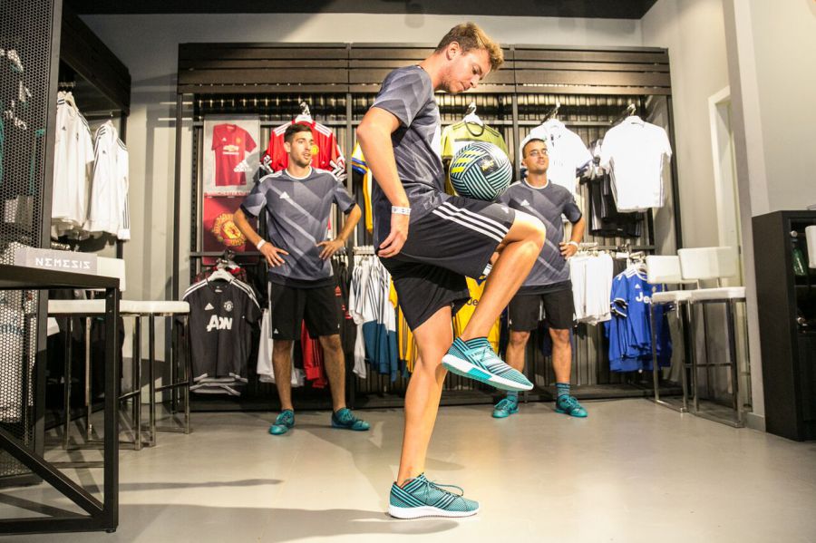 Összecsaptak a magyar válogatott tagjai a művész válogatottal -  -  - adidas, adidas cipő, futball,