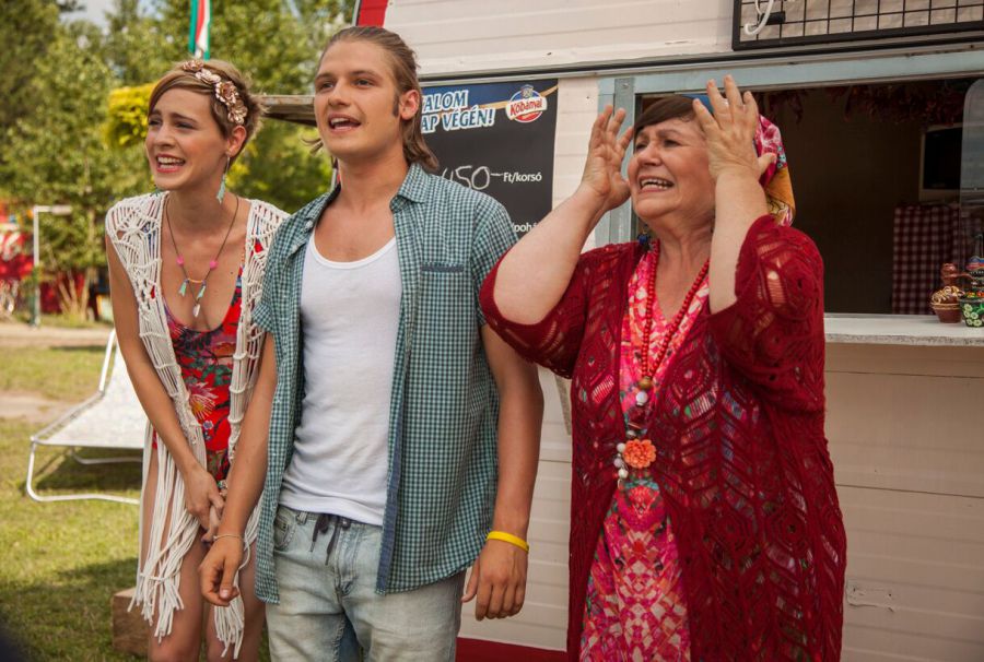 Tarol a PAPPA PIA: Minden idők legjobb keddi nyitónapját hozta a magyar zenés film - STYLENEWS -  - film, pappa pia, 