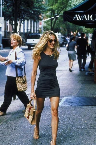 Carrie Bradshaw legjobb szettjei, amiket bármikor örömmel viselnénk -  -  - carrie bradshaw, divat, film, sorozat, stílus, stílusikon, 