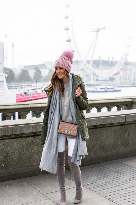 Stílusiskola: így viseld idén ősszel a térd fölé érő csizmát -  -  - csizma, divat, outfit, ősz, őszi divat, ötletek, stílus, tippek, 