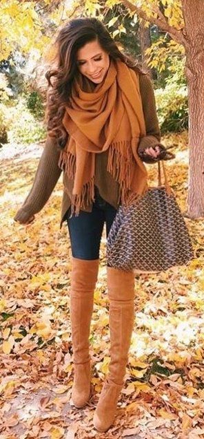 Stílusiskola: így viseld idén ősszel a térd fölé érő csizmát -  -  - csizma, divat, outfit, ősz, őszi divat, ötletek, stílus, tippek, 