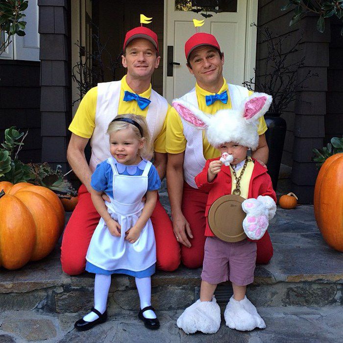 Neil Patrick Harris családjának Halloween kosztümjei, melyeket csak imádni lehet -  -  - beöltözés, boredpanda, halloween, jelmez, képek, neil patrick harris, 