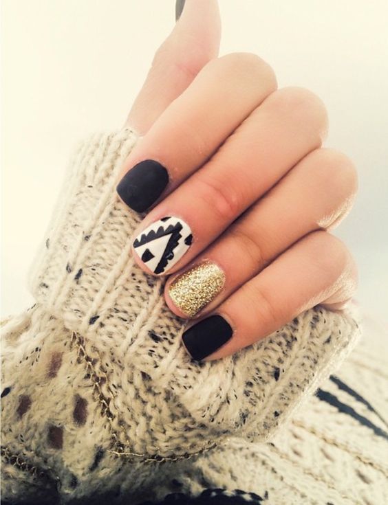 Top10: a legjobb köröm minták, amiket ki kell próbálnod az ősz hátralévő részében -  -  - köröm, köröm minták, manikűr, ősz, 