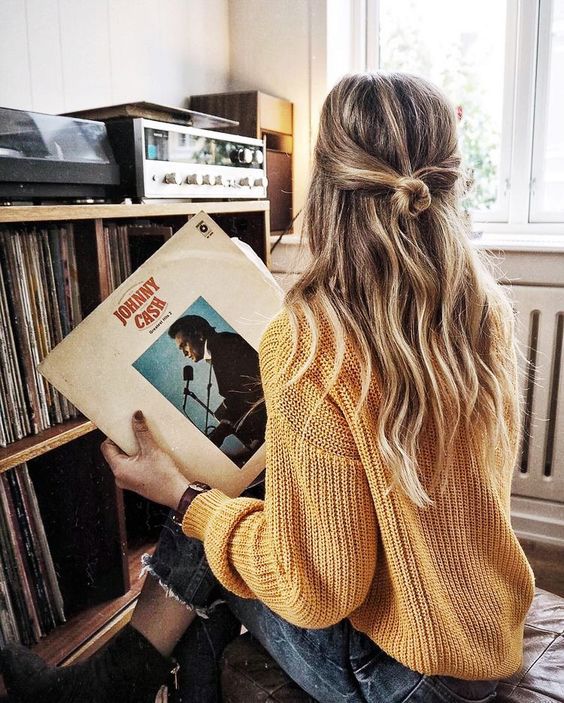 Stílusiskola: borongós januári napokon viselj mustársárgát -  -  - divat, január, mustársárga, outfit, stílus, tél, 