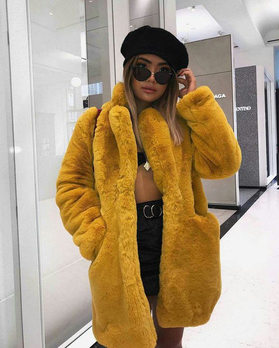 Stílusiskola: borongós januári napokon viselj mustársárgát -  -  - divat, január, mustársárga, outfit, stílus, tél, 