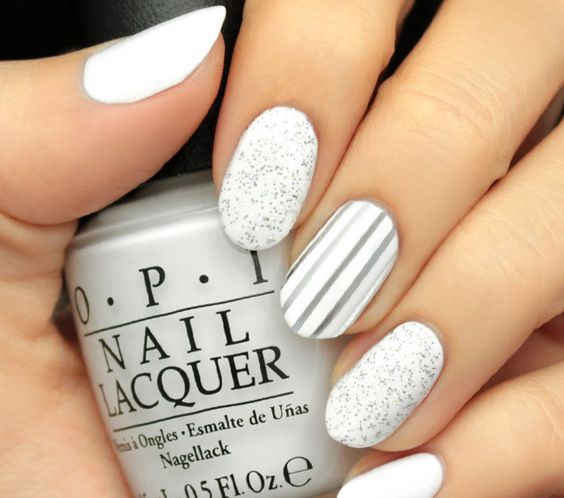 Top10: kifinomult fehér manikűr ötletek -  -  - elegáns, fehér, kifinomult, körmök, manikűr, minták, stílus, 