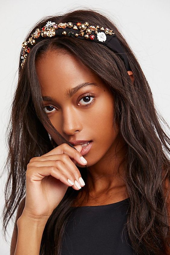 Stílusiskola: így viseld 2018 legtrendibb kiegészítőjét, a hajpántot -  -  - divat, divat 2018, fejpánt, gossip girl, hajpánt, kiegészítő, stílus, 