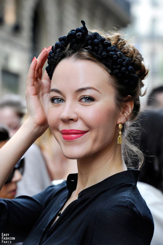 Stílusiskola: így viseld 2018 legtrendibb kiegészítőjét, a hajpántot -  -  - divat, divat 2018, fejpánt, gossip girl, hajpánt, kiegészítő, stílus, 