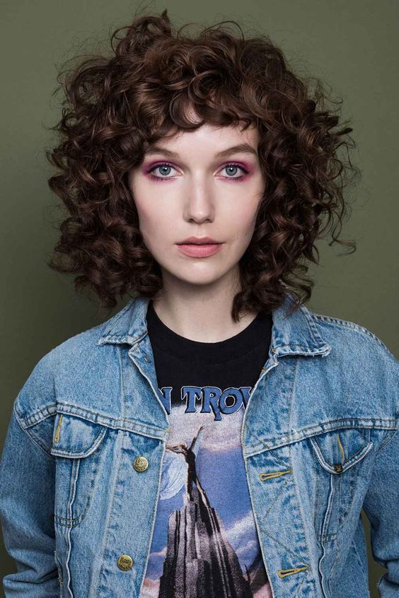 Top10: képek, amelyek után te is a rövid göndör hajra fogsz szavazni -  -  - göndör, hajformázás, rövid haj, stílus, 