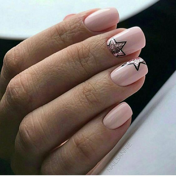 Top10: hangolódj púder rózsaszín körmökkel a tavaszra -  -  - manikűr, ötletek, púder, púder rózsaszín, rózsaszín, tavasz, tippek, 