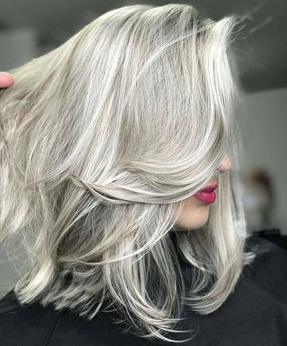 Top10: különleges csillogás - ezüst színű frizura az aktuális kedvencünk -  -  - 