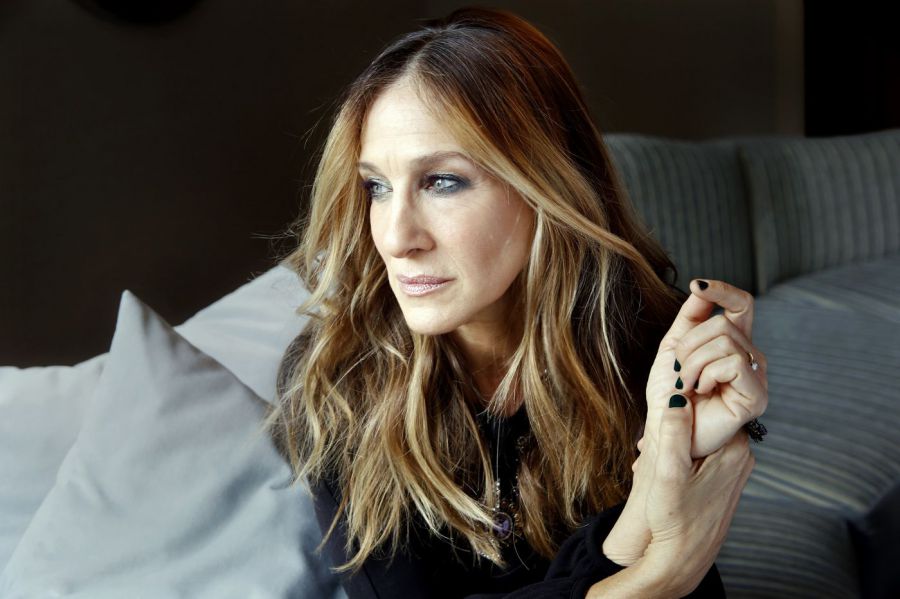 Sose engedd, hogy más emberek rólad alkotott véleménye legyen a véleményed magadról. - idézetek Sarah Jessica Parker-től -  -  - idézetek, sarah jessica parker, sjp, szex és new york, színésznő, 