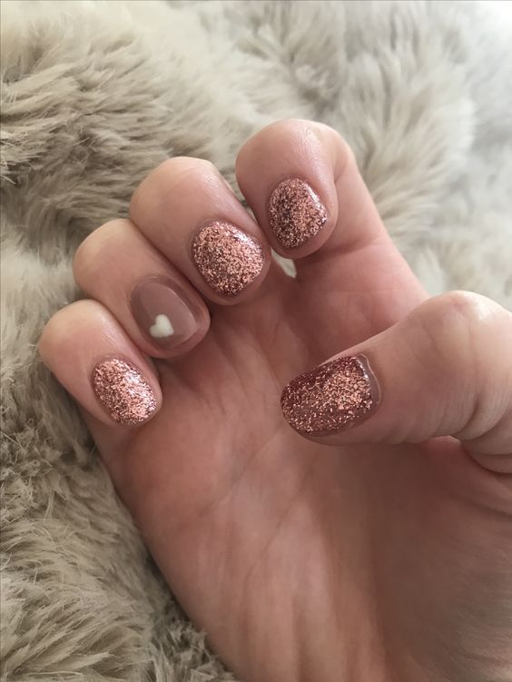 Top10: csodás rose gold színű manikűr ötletek -  -  - köröm, manikűr, rose gold, rózsaarany, 