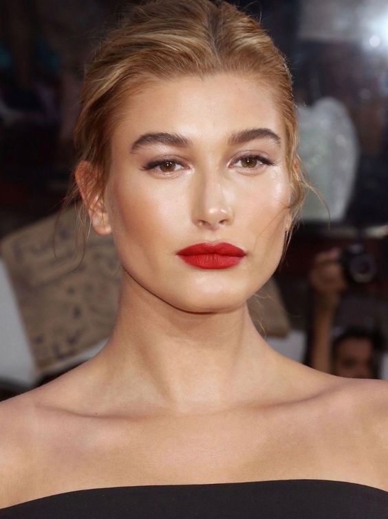 Top10: a piros rúzs minden helyzetben tökéletes megoldás -  -  - ötletek, piros rúzs, rúzs, smink, tippek, 