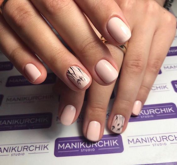 Top10: amikor a kevesebb több – letisztult manikűr ötletek tavaszra -  -  - köröm, körömápolás, letisztult, manikűr, ötletek, tavasz, visszafogott, 