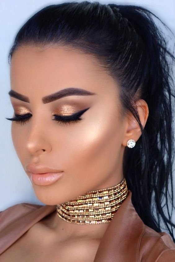 Smink tippek: a hétvégi bulikban éljen a fémes csillogás -  -  - buli, hétvége, ötletek, smink, smink tippek, 