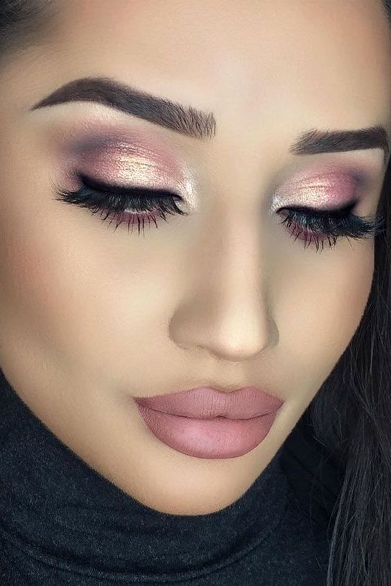 Smink tippek: a hétvégi bulikban éljen a fémes csillogás -  -  - buli, hétvége, ötletek, smink, smink tippek, 