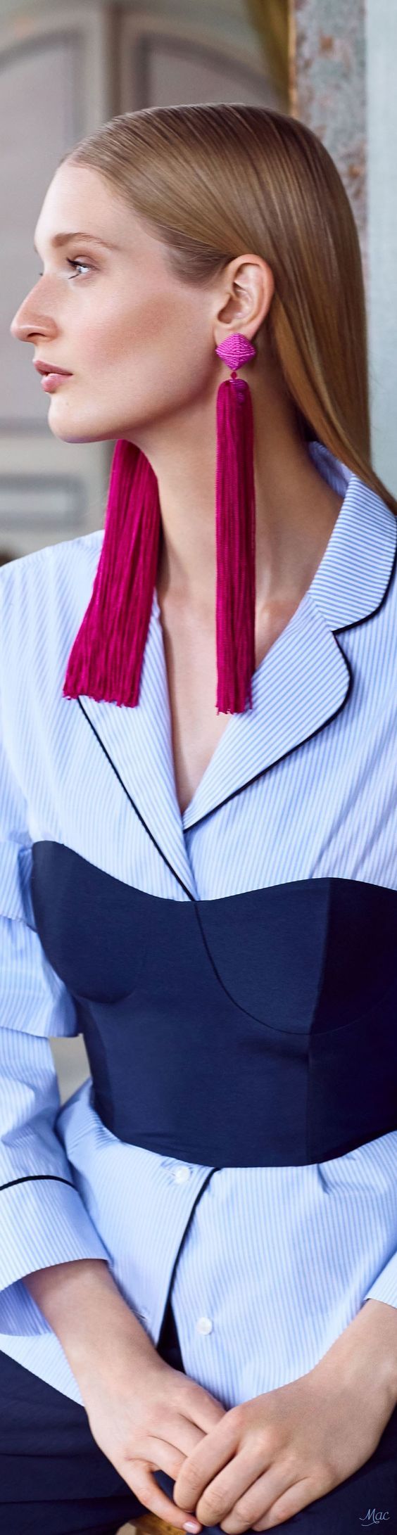 Stílusiskola: viselj feltűnő fülbevalókat idén tavasszal -  -  - divat, ékszerek, fülbevaló, kiegészítők, tavasz, 