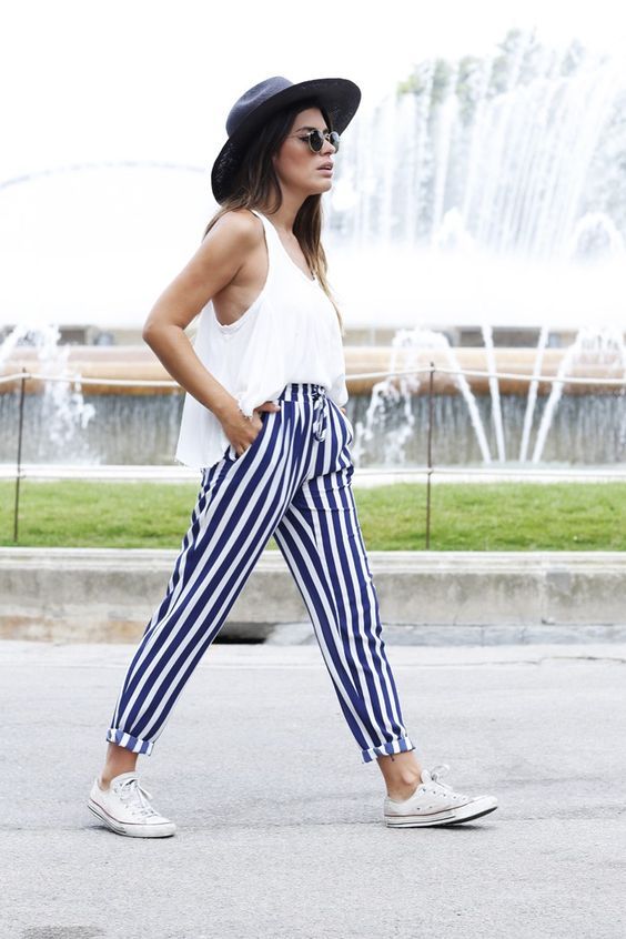Stílusiskola: így viselj csíkos ruhadarabokat -  -  - csíkos, outfit, stílus, tanácsok, tavasz, tippek, 