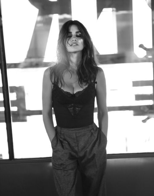 Stílusiskola: outfit ötletek Penélope Cruz-tól -  -  - divat, outfit, ötletek, penelope cruz, stílus, tippek, 