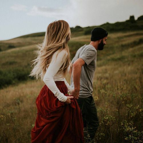 Kapaszkodhatnék még a szavakba -  -  - érzések, lélekhangok, önismeret,