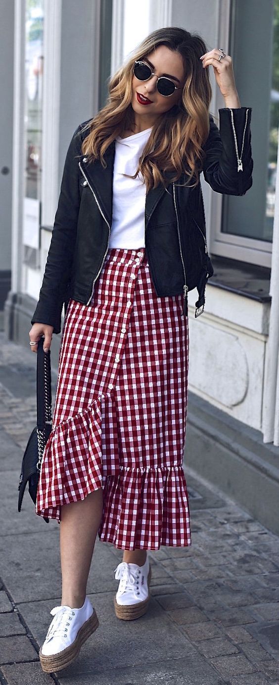 Stílusiskola: így viseld a nyár kedvencét, a piros kockás ruhadarabokat -  -  - divat, koskás, nyár, outfit, piros, piros kockás, stílus, tippek, 
